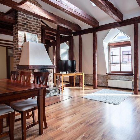 Dream Stay - Five Bedroom Penthouse In Old Town Talin Exterior foto