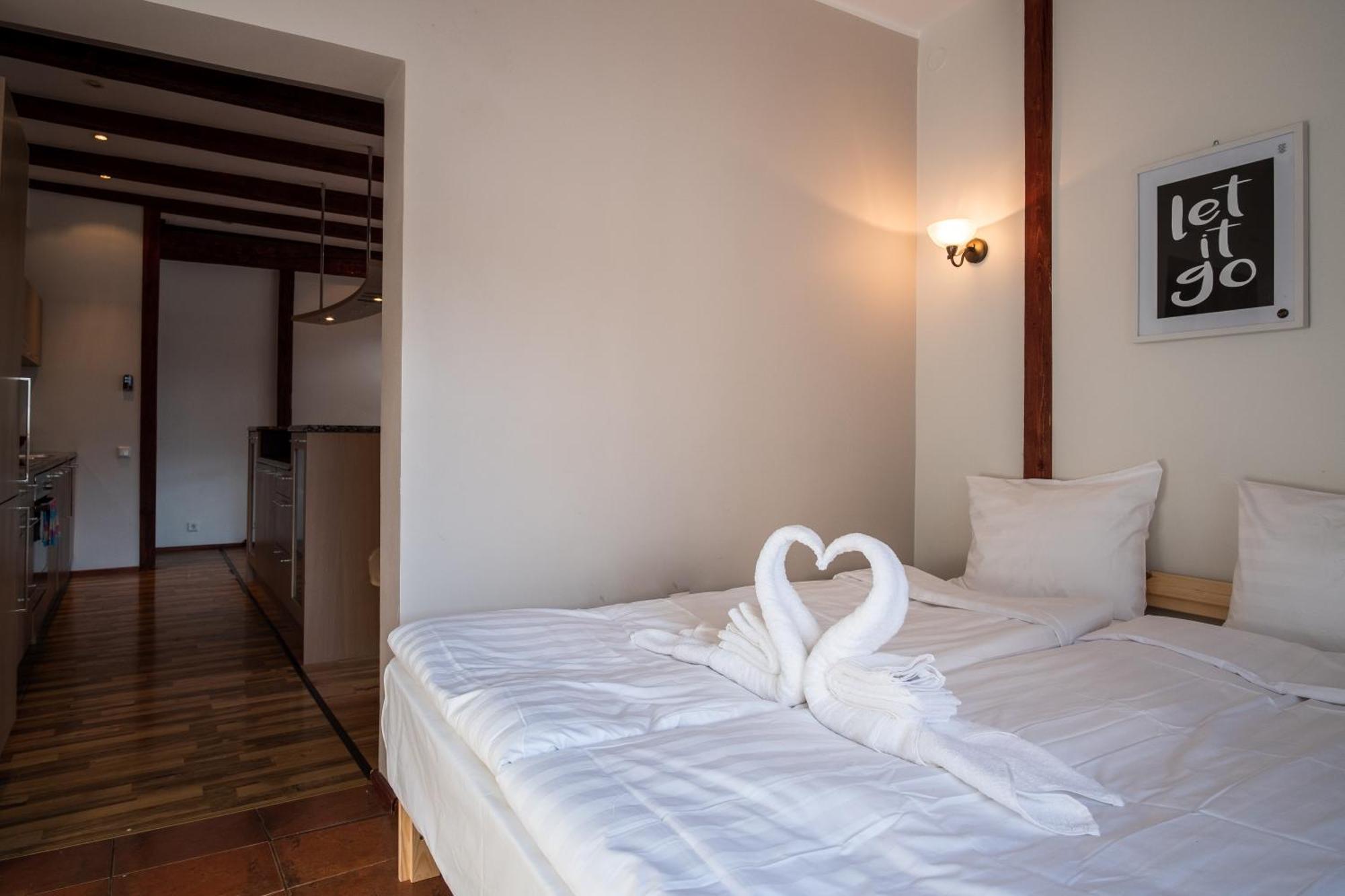 Dream Stay - Five Bedroom Penthouse In Old Town Talin Exterior foto