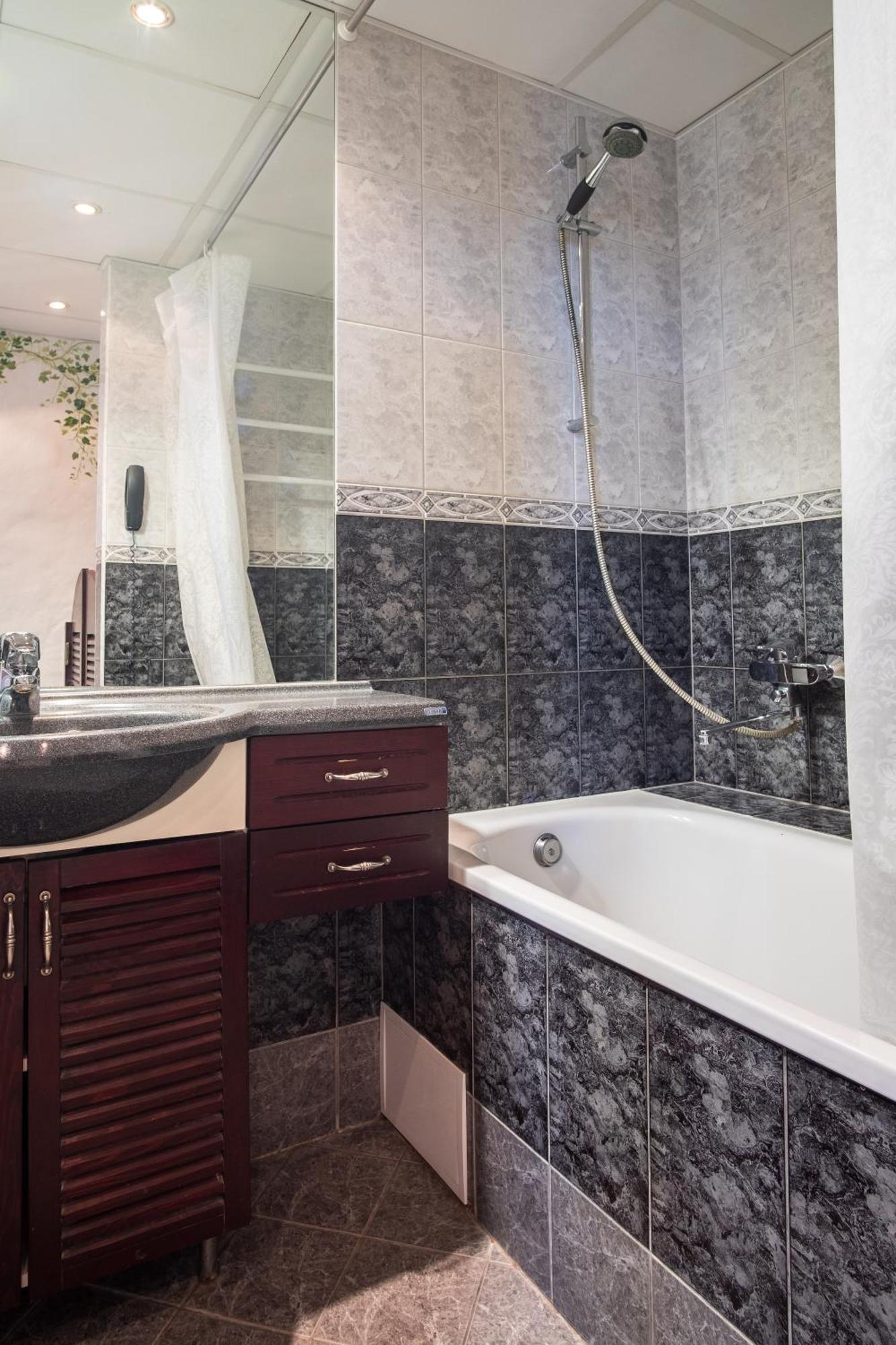 Dream Stay - Five Bedroom Penthouse In Old Town Talin Exterior foto